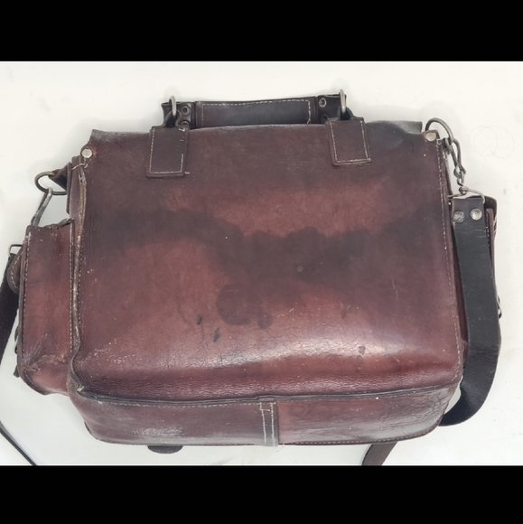 1960s True Vintage Unisex Large Leather Messenger/Book Bag 15x12x5in. - Picture 3 of 11